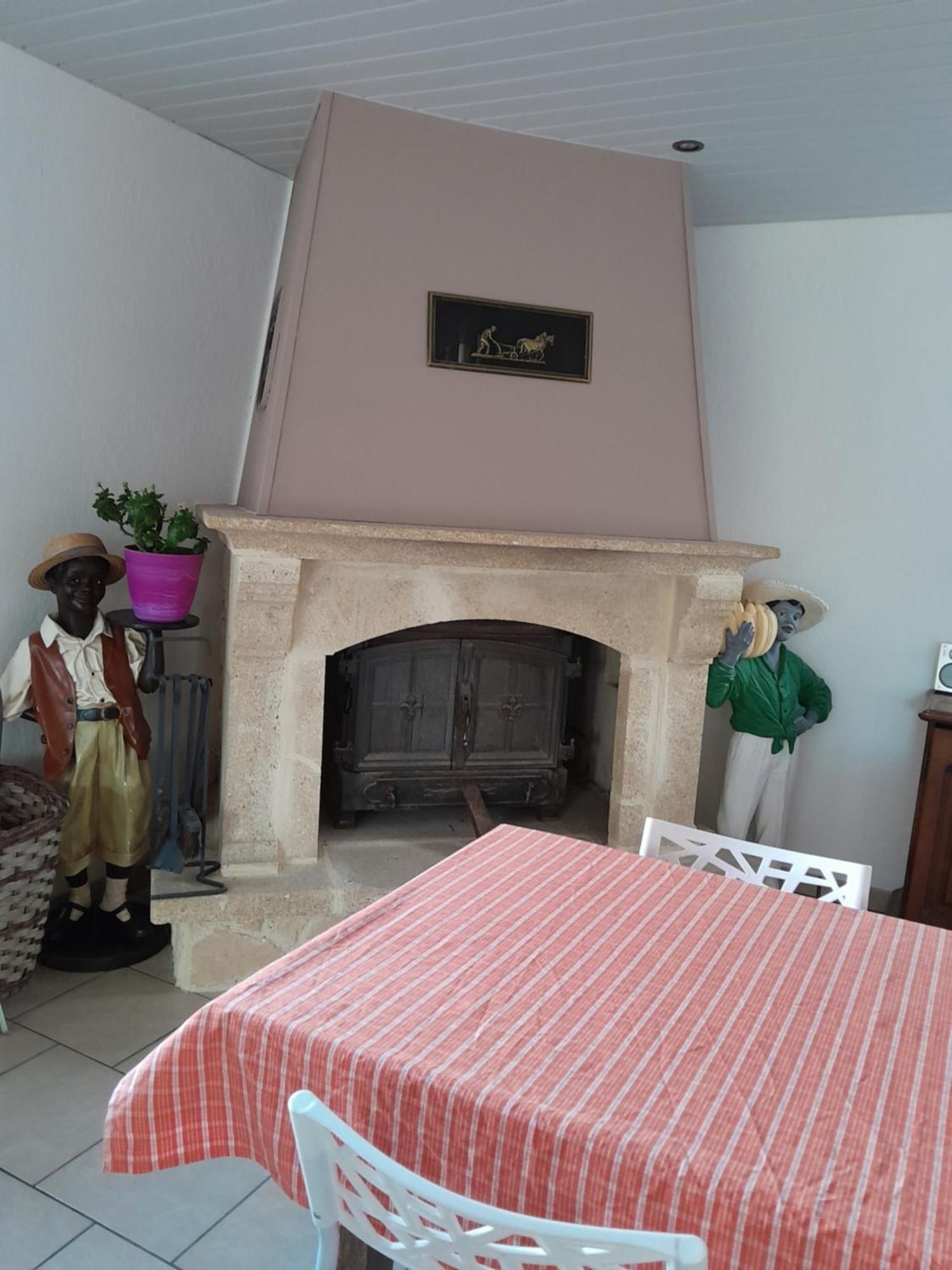 Chambres D Hotes Au P'Tit Bonheur Campagnard Jarnosse Luaran gambar