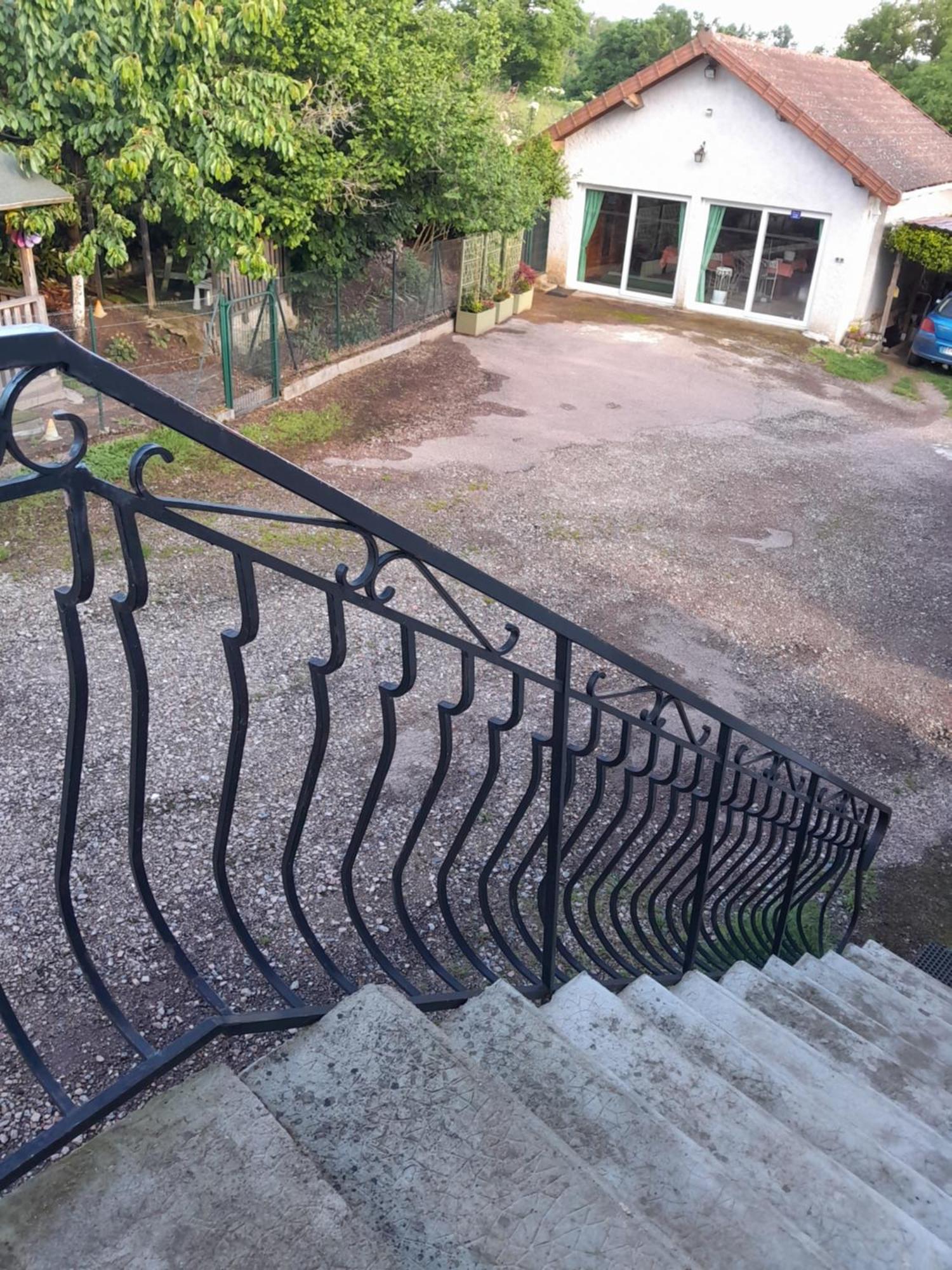 Chambres D Hotes Au P'Tit Bonheur Campagnard Jarnosse Luaran gambar